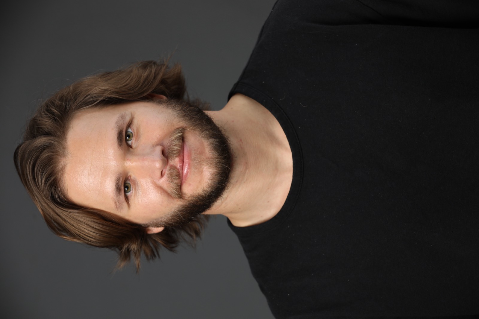 Diego Kuri — retrato artístico